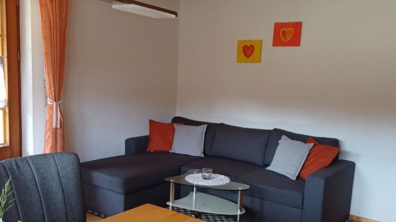 Gemütliche Couch zum wohlfühlen Gemütliche Couch zum wohlfühlen